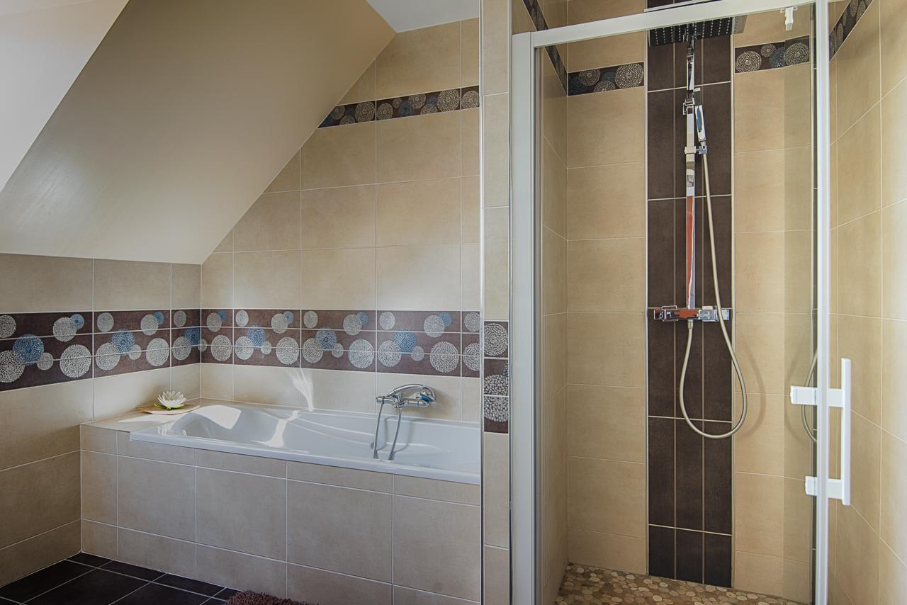 Au Jardin Fleuri Villa Vauxaillon Екстериор снимка
